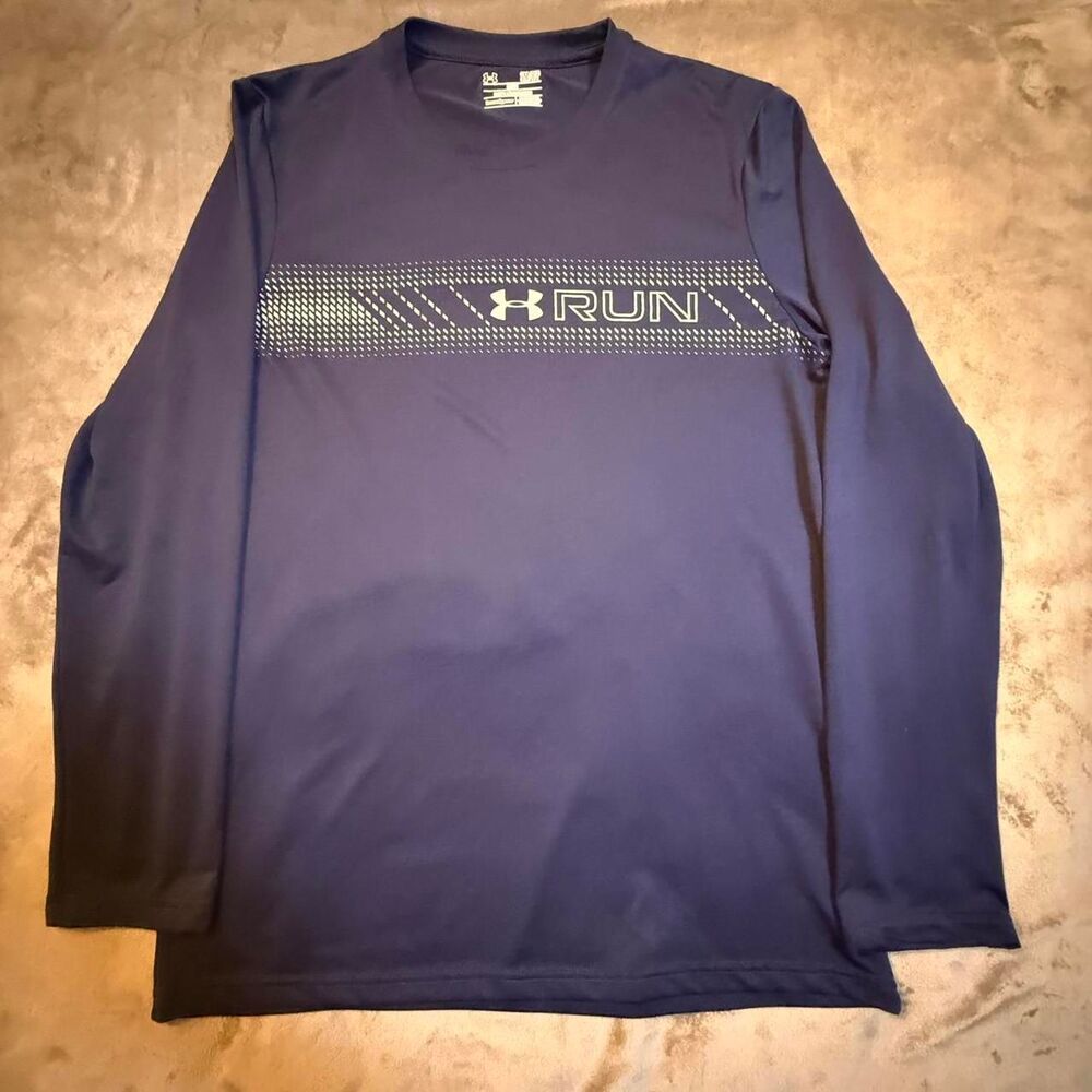 Under Armour navy blue long sleeve shirt Size S - 0243